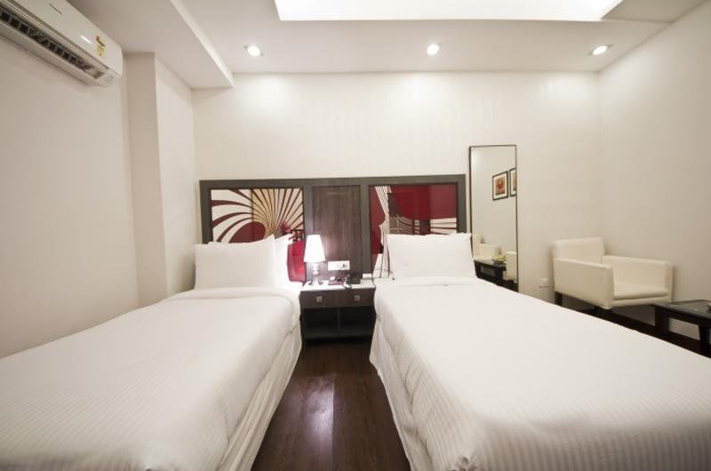 Hotel Pawan Plaza Near Sir Ganga Ram Hospital Delhi  Buitenkant foto