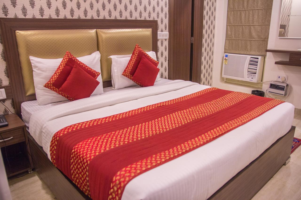 Hotel Pawan Plaza Near Sir Ganga Ram Hospital Delhi  Buitenkant foto